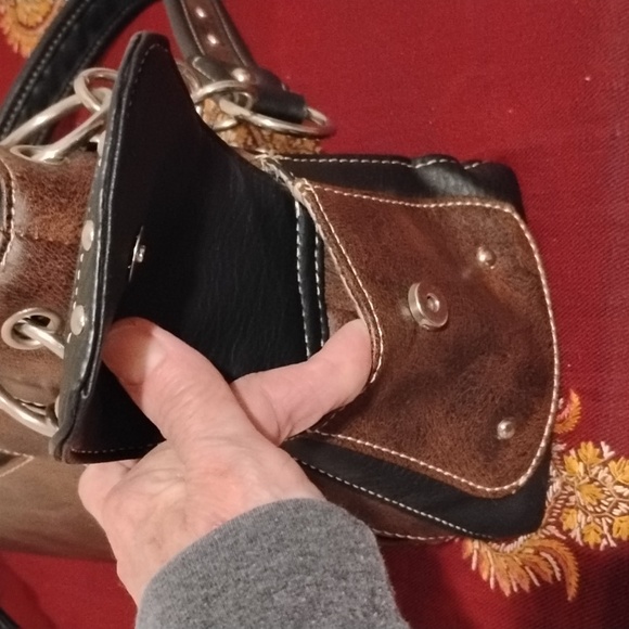 Brown Western Embroidered Handbag - Picture 4 of 15